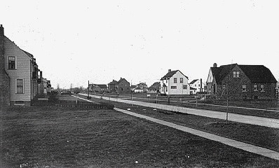 Looking north on Auburndale from 9909
in 1931