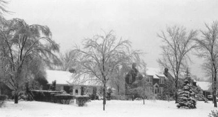 9915, 9925, 9929 Auburndale in winter 1942
