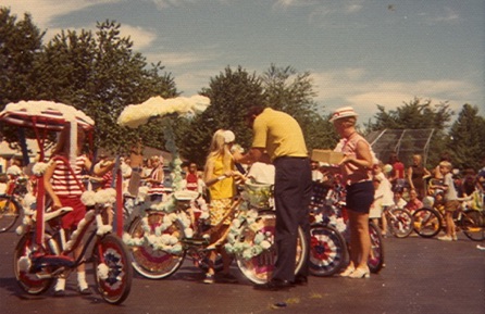 First Prize - Trikes - Note the umbrellas